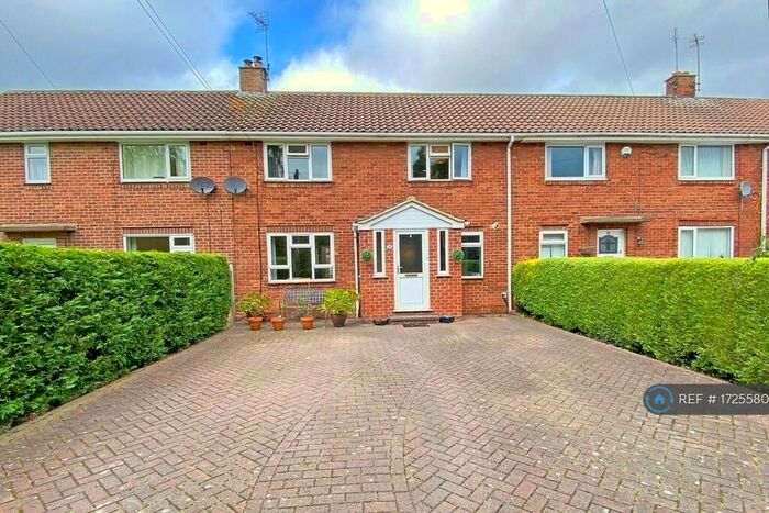 3 Bedroom Terraced House To Rent In Almsford Drive, Harrogate, HG2