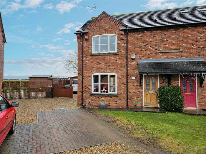 3 Bedroom Semi-Detached House For Sale In Wheelwright Court, Anwick, Sleaford, NG34