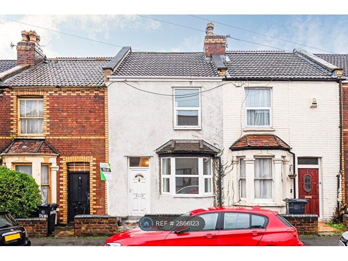 4 Bedroom Terraced House To Rent In Dunkirk Road, Bristol, BS16
