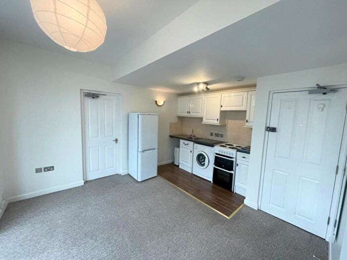 1 Bedroom Flat To Rent In Beverley Road, Horfield, Bristol, BS7
