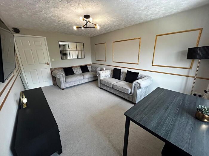 2 Bedroom Apartment To Rent In Ainsdale Close, Fernwood, Newark, NG24