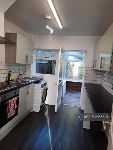 3 Bedroom Terraced House To Rent In Merryfield Grove, Birmingham, B17