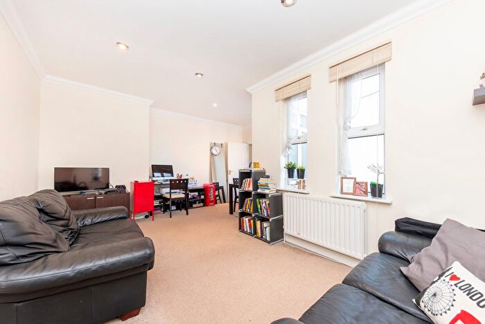 1 Bedroom Flat To Rent In Coombe Lane, Raynes Park.., London, SW20