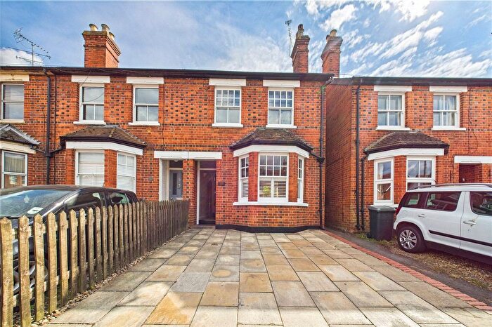 3 Bedroom Semi-Detached House For Sale In Reading Road, Pangbourne, Reading, Berkshire, RG8