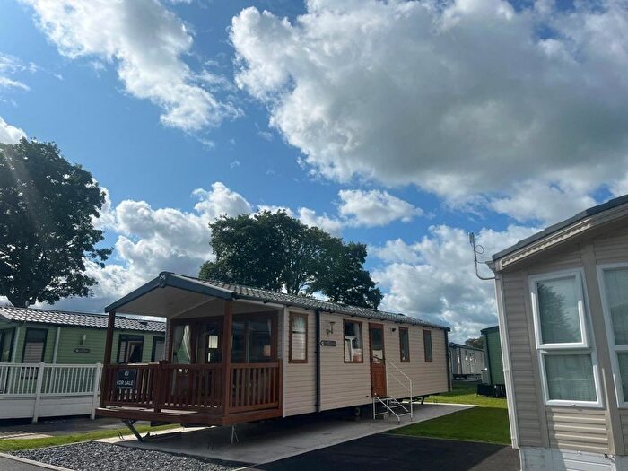 2 Bedroom Mobile/park Home For Sale In Crook O Lune, Lancaster, LA2