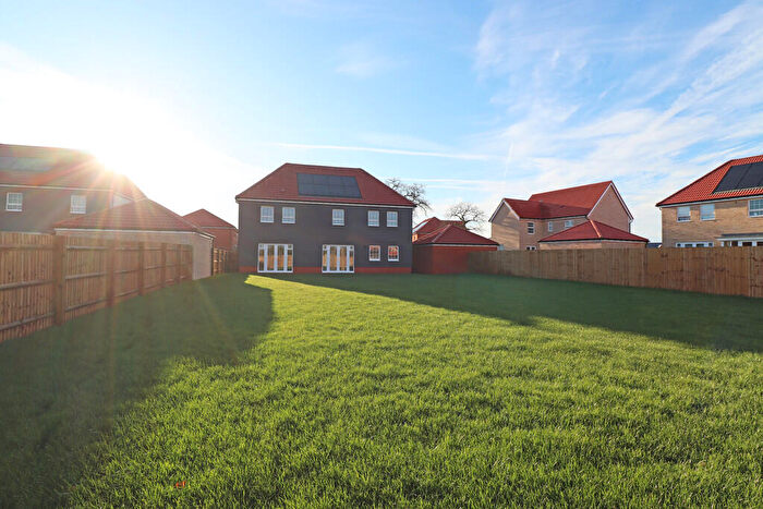 5 Bedroom Detached House For Sale In Constable Gardens, East Bergholt, CO7