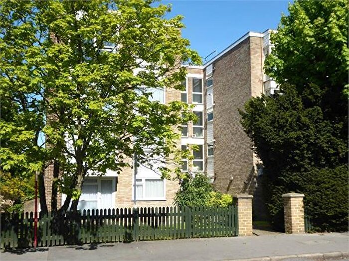 1 Bedroom Flat For Sale In Lancaster Road, London, SE25