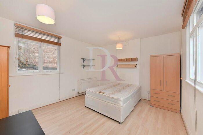 Studio To Rent In Kentish Town Road, Kentish Town Road, NW5
