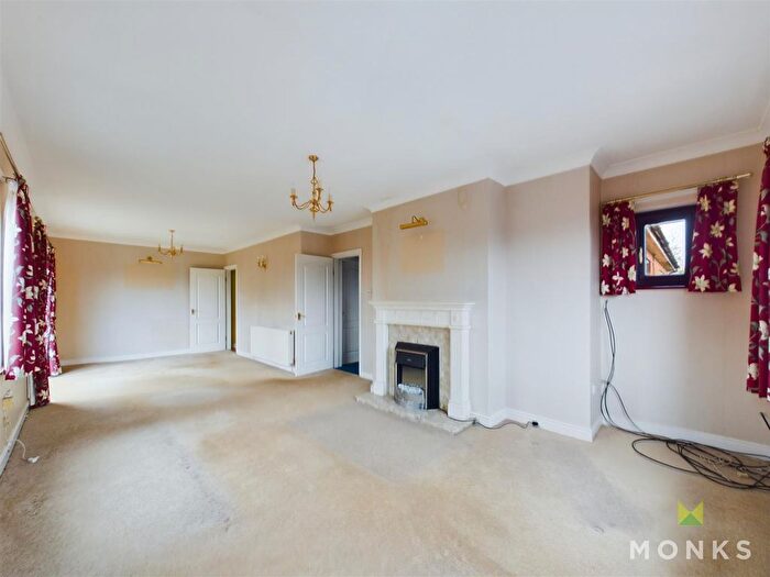4 Bedroom Detached House For Sale In Smelthouse Lane, Pant, Oswestry, SY10
