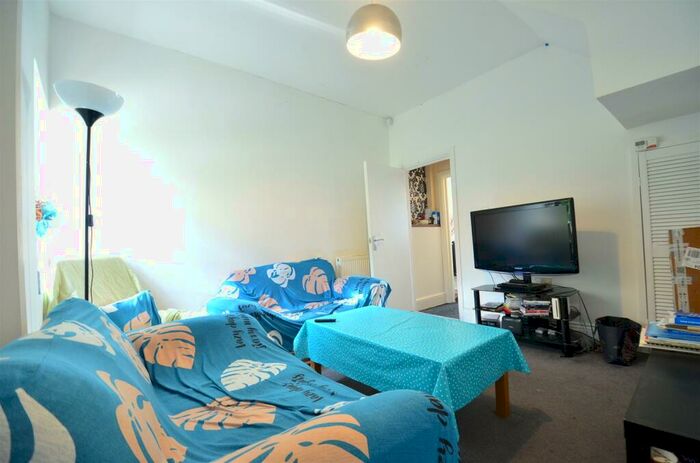 4 Bedroom Terraced House To Rent In Pershore Avenue Selly Oak, B29