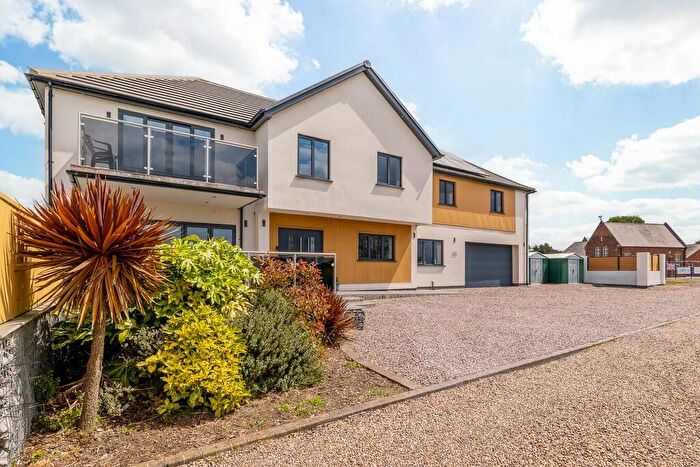 4 Bedroom Detached House For Sale In Leagate Road, Gipsey Bridge, PE22