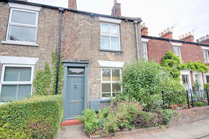 2 Bedroom Terraced House For Sale In Wood Lane, Beverley, HU17