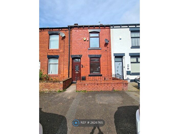 2 Bedroom Terraced House To Rent In Chestnut Street, Chadderton, Oldham, OL9