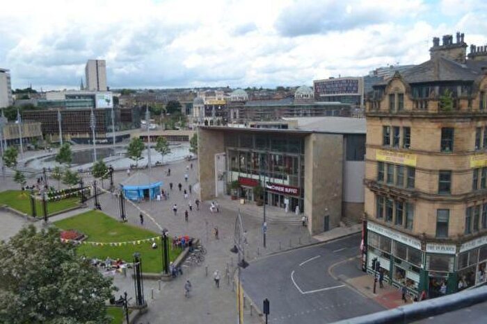 1 Bedroom Flat For Sale In Bridge Street, Bradford, BD1