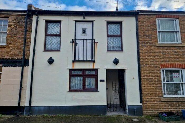 1 Bedroom Cottage To Rent In School Lane, Ramsgate, CT11