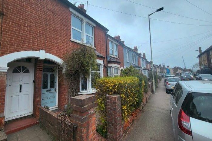 3 Bedroom Terraced House To Rent In Vicarage Road, Watford, WD18