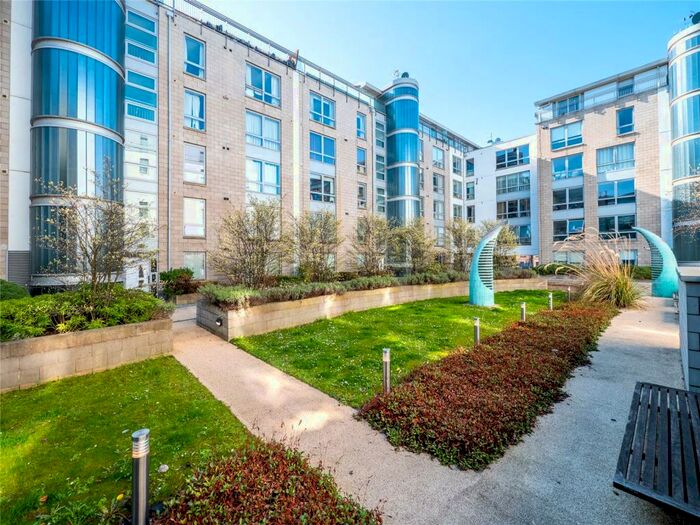 2 Bedroom Flat To Rent In Gardner's Crescent, Edinburgh, Midlothian, EH3