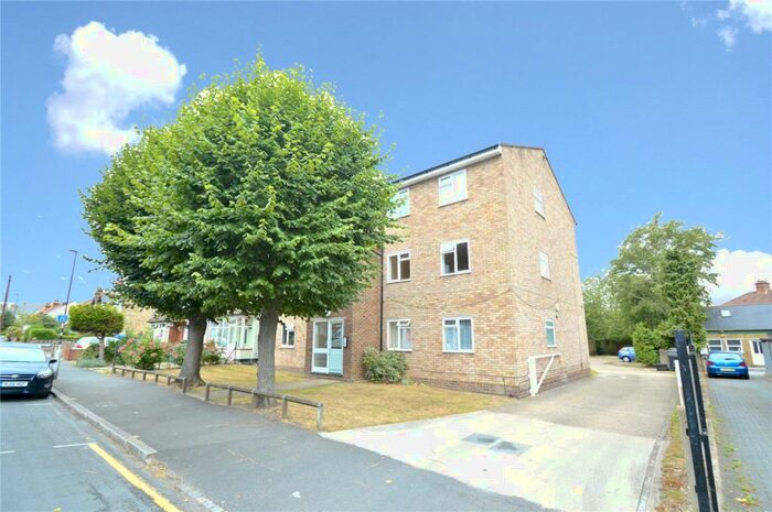 2 Bedroom Apartment To Rent In Vauxhall Court, Grant Road, Croydon, CR0