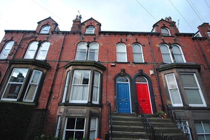 7 Bedroom Semi-Detached House To Rent In St Michaels Road, Leeds, LS6