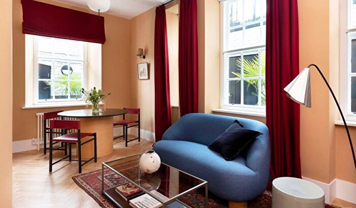 1 Bedroom Flat To Rent In Harley Street, London, W1G