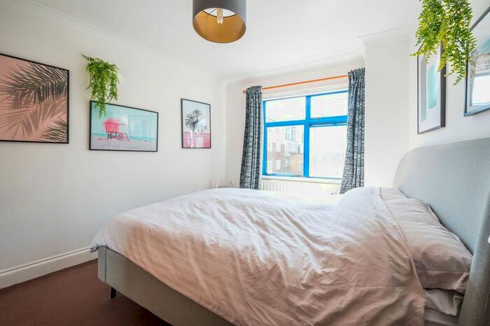 1 Bedroom Flat To Rent In Old Montague Street, Tower Hamlets, London, E1