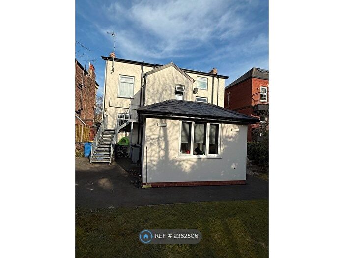 2 Bedroom Flat To Rent In Barrington Road, Altrincham, WA14