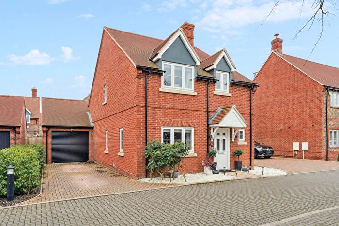 4 Bedroom Detached House For Sale In Pfullmann Street, Aston Clinton, HP22