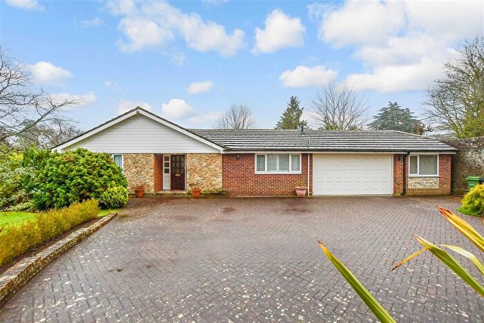 4 Bedroom Detached Bungalow For Sale In Somerfield Road, Maidstone, Kent, ME16