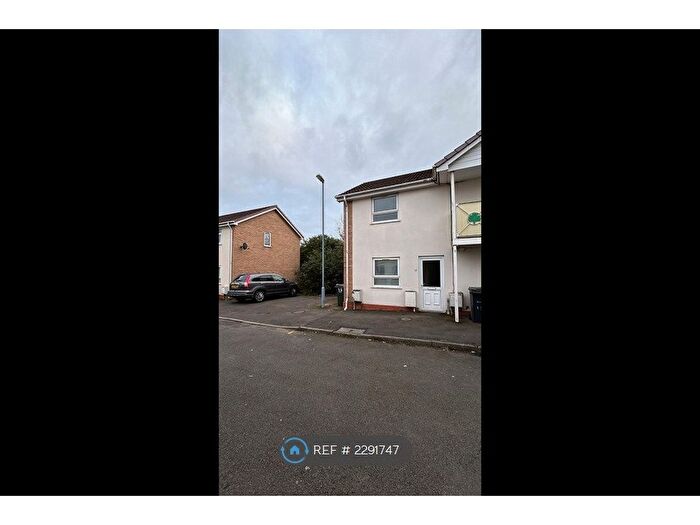 2 Bedroom Semi-Detached House To Rent In Damson Wharf, Tipton, DY4