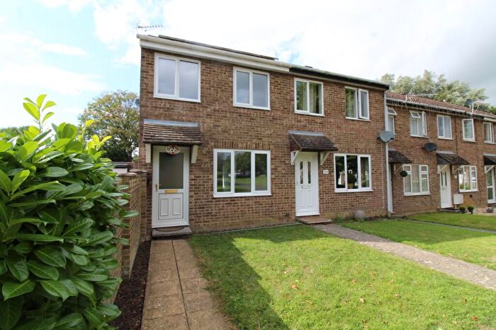 2 Bedroom End Of Terrace House For Sale In Sevenfields, Highworth, SN6