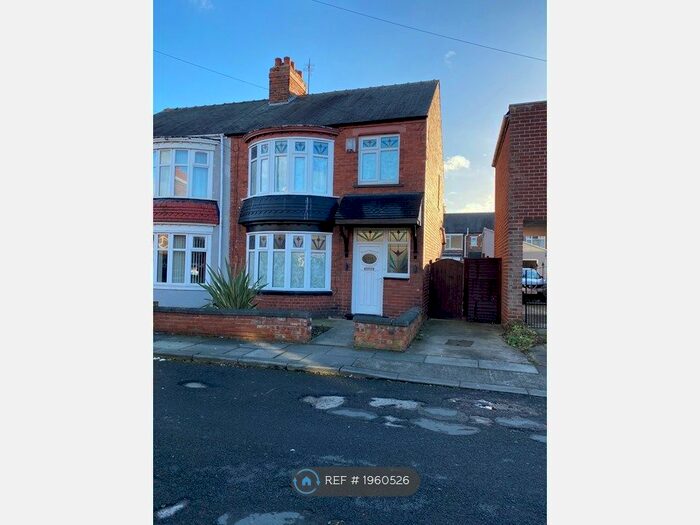3 Bedroom Semi-Detached House To Rent In Harrogate Crescent, Middlesbrough, TS5