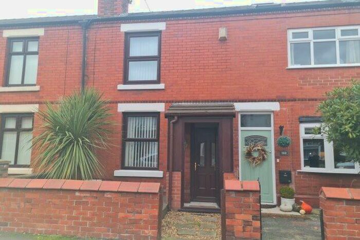 2 Bedroom Property To Rent In Gorsey Lane, Warrington, WA2