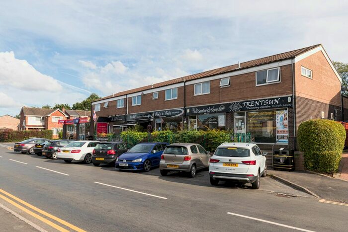 2 Bedroom Flat To Rent In The Lea, Trentham, Stoke-On-Trent, ST4