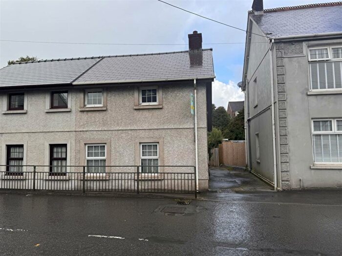 2 Bedroom Cottage For Sale In Blaenau Road, Llandybie, Ammanford, SA18