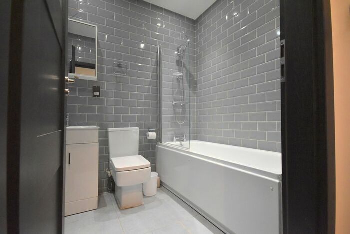 1 Bedroom Flat To Rent In Rye Lane, Peckham, SE15