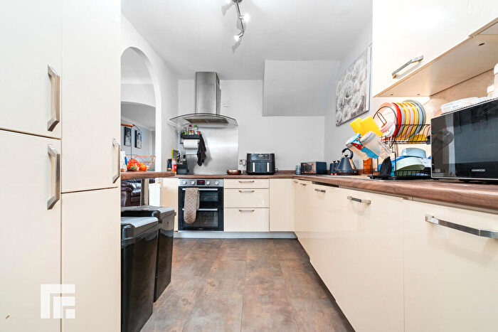 4 Bedroom Detached House For Sale In Timothy Rees Close, Danescourt, Cardiff, CF5