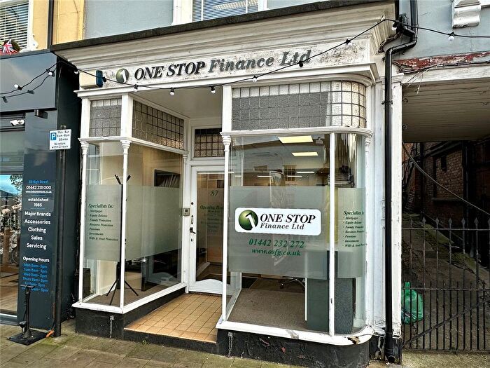 Property To Rent In High Street, Hemel Hempstead, Hertfordshire, HP1