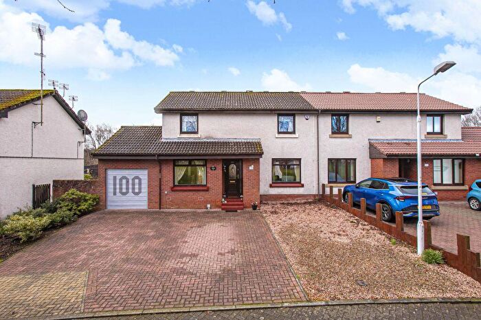 3 Bedroom Semi Detached House For Sale In The Henge, Glenrothes, KY7