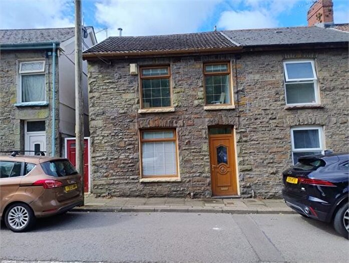 4 Bedroom End Terrace House For Sale In Edmondstown Road, Williamstown, Tonypandy, CF40