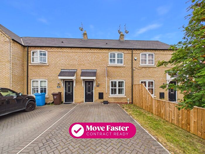 2 Bedroom Terraced House For Sale In Hamlet Drive, Kingswood, Hull, East Riding Of Yorkshire, HU7
