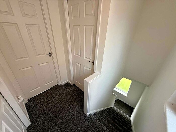 2 Bedroom End Of Terrace House To Rent In Cedar Grove, Skelmersdale, WN8