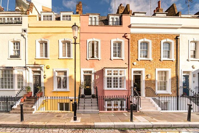 3 Bedroom Property For Sale In Bywater Street, Chelsea, SW3