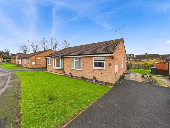 2 Bedroom Bungalow For Sale In £, CV6