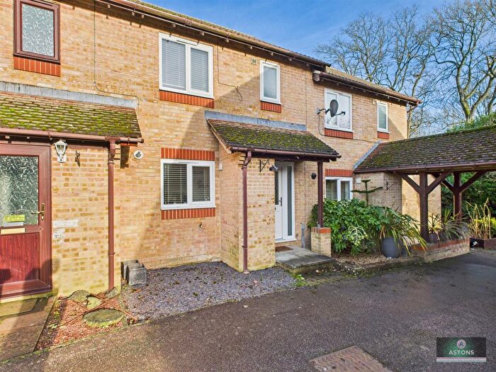 2 Bedroom Terraced House For Sale In Alfred Close, Worth, RH10