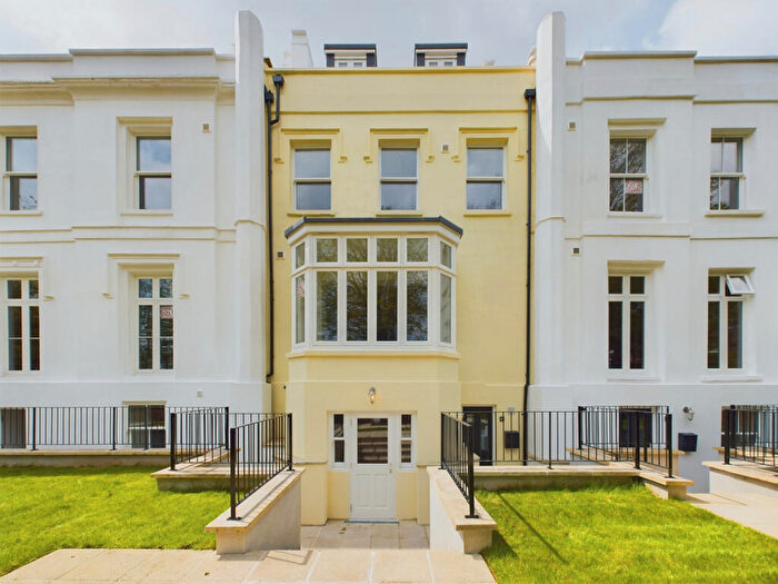 2 Bedroom Flat To Rent In Homefield Road, Richmond Grove, Exeter, EX1