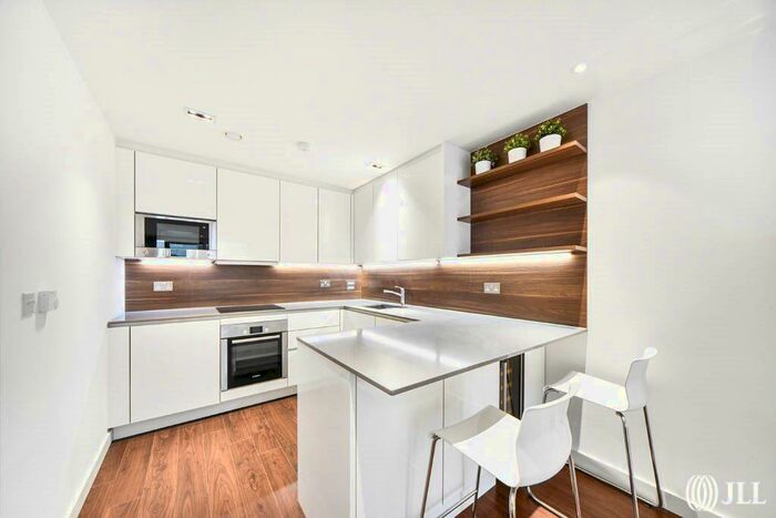 1 Bedroom Apartment To Rent In Devan Grove London, N4