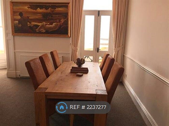 2 Bedroom Flat To Rent In Percy Gardens, North Shields, NE30