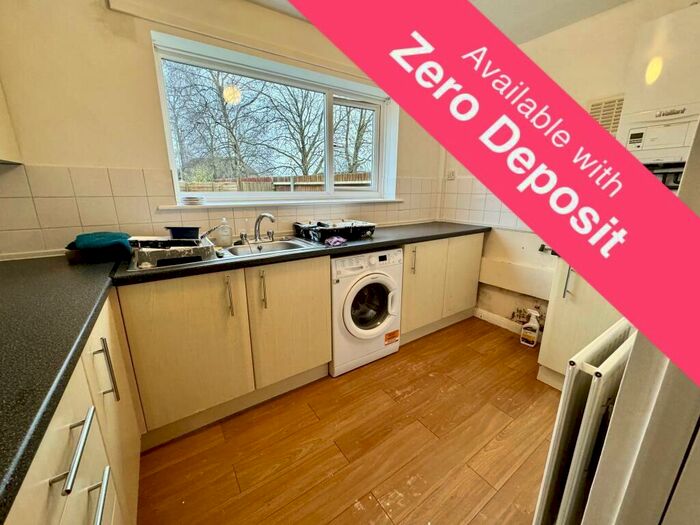 2 Bedroom Maisonette To Rent In Selwyn Gardens, Eastleigh, SO50