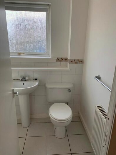 1 Bedroom Flat To Rent In Lochlea, East Kilbride, South Lanarkshire, G74