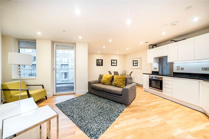 2 Bedroom Flat To Rent In St. Annes Street, London, E14
